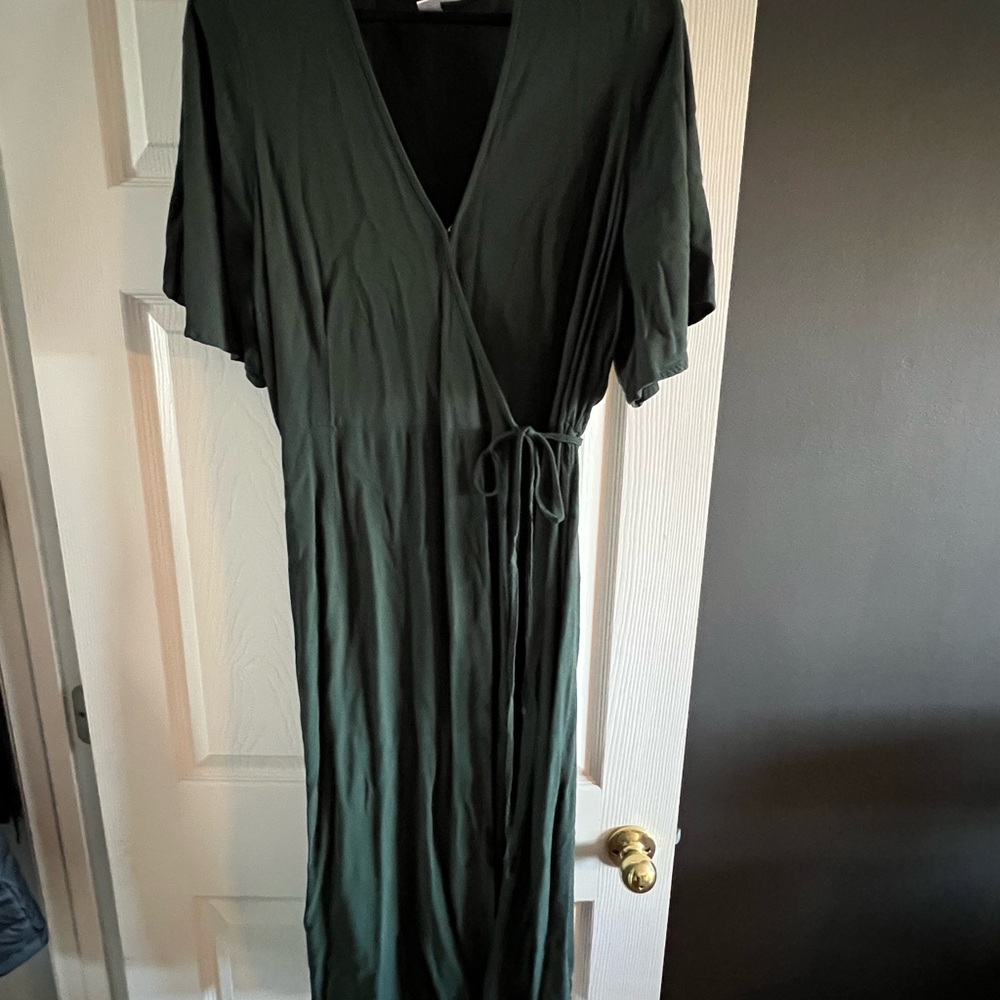 Elegant Green Wrap Dress